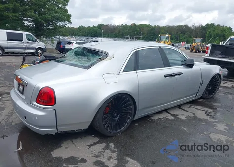 2016 Rolls-Royce Ghost из США, поврежденный, VIN SCA664S59GUX53724